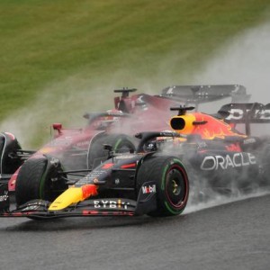 半岛体育全站-维斯塔潘何以加冕双冠王②：成熟与自控但危险仍在？