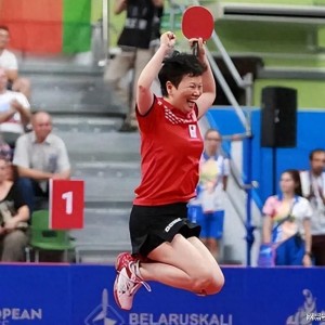 半岛体育入口-1989年，国乒“怪拍”倪夏莲无奈出走卢森堡，59岁仍征战国际赛场