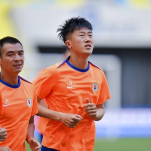 半岛体育app下载-大变动！山东泰山接连清洗4大功勋老将，唯有一人不敢放他离队